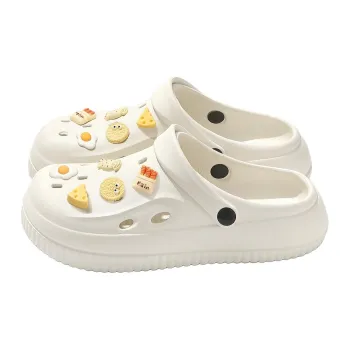 Red bean Slippers / Home Slippers