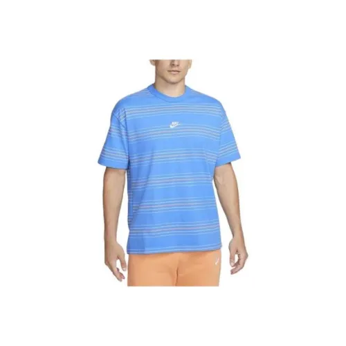Nike Sportswear Premium Essentials Men's Striped T-Shirt