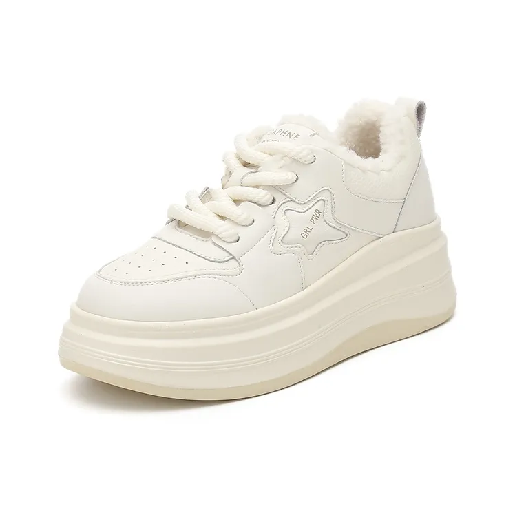 DAPHNE Roam Low Top Skateboard Shoes Women's-7