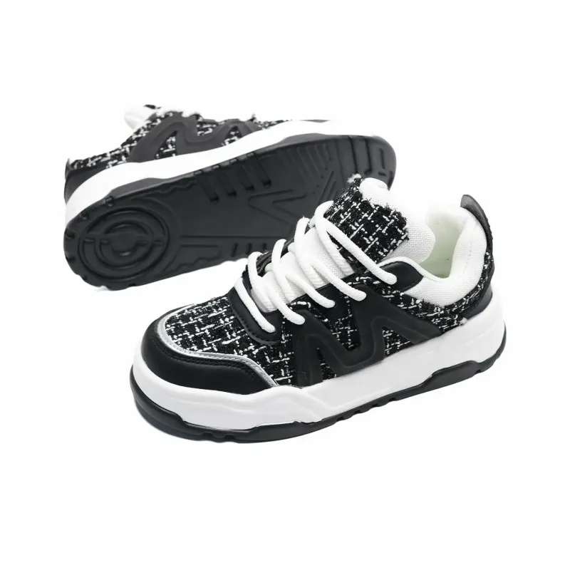 Circle Small Coverage Abrasion Resistant Lightweight Low Top Skateboard Shoes Unisex Black White-4