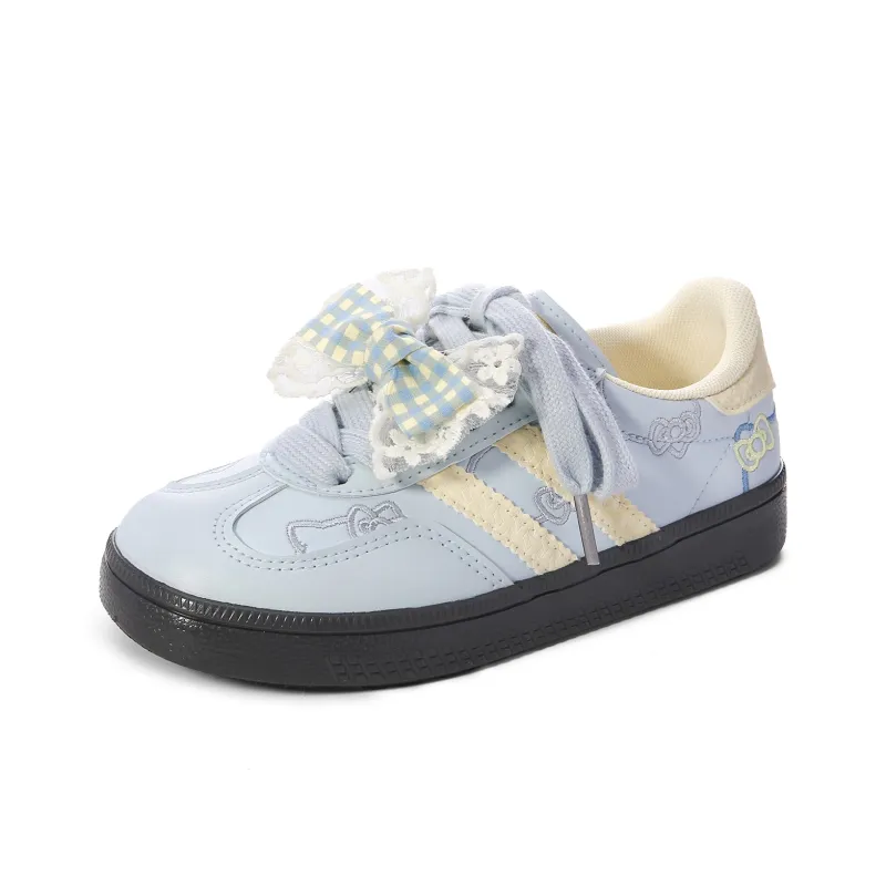 Lovely You Wear resistant And Lightweight Low Top Skateboard Shoes Women's-1