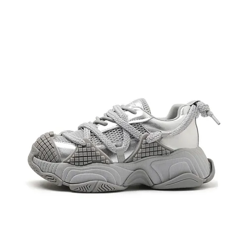 A Poinsettia Princess Anti Slip And Wear Resistant Breathable Low Top Chunky Sneakers Women's