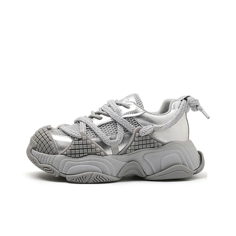 A Poinsettia Princess Anti Slip And Wear Resistant Breathable Low Top Chunky Sneakers Women's-0