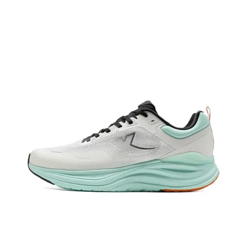 XTEP Cloud Walk 1.0 Coverage Slip Resistant Low Top Casual Running Shoes Men's White Green