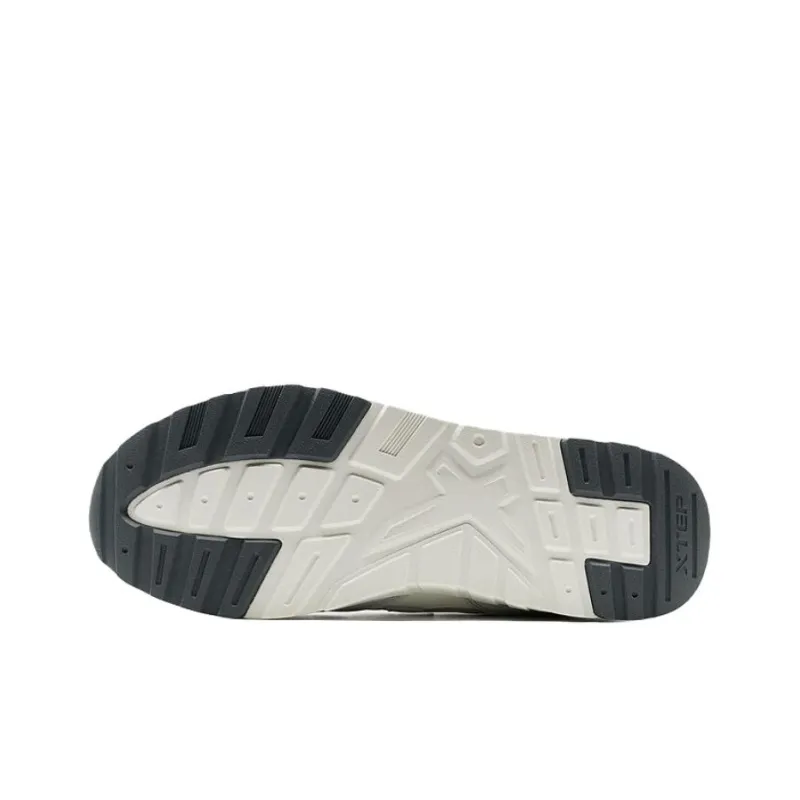 XTEP Anti Slip Wear Resistant Low Top Casual Shoes Men's White Gray-4