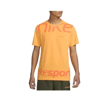 Nike T Shirts Men Saffron