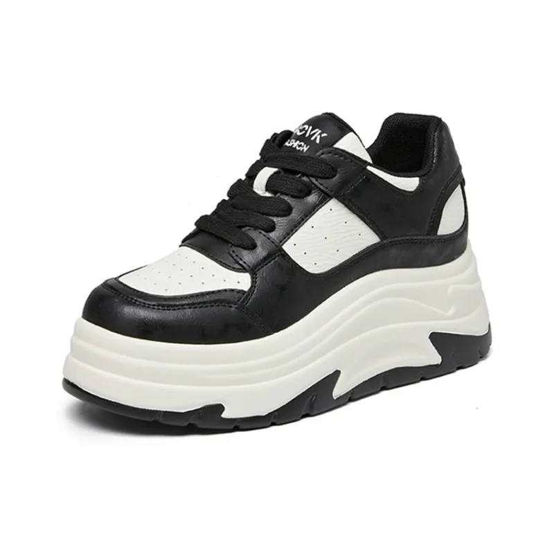 A Poinsettia Princess Slip Resistant Low Top Skateboard Shoes Women's-4