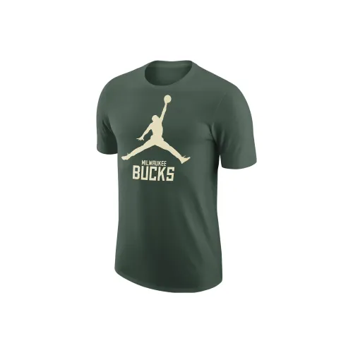Nike Milwaukee Bucks Essential Men's Nike Nba T Shirt