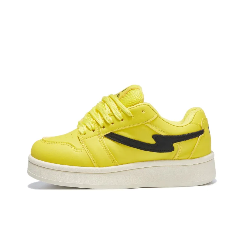 Little Red Man Low Top Skateboard Shoes Women's Yellow-0