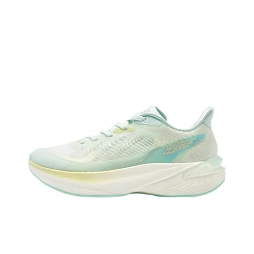 QIAODAN Anti Slip Wear Resistant Low Top Long Distance Running Shoes Women's Green