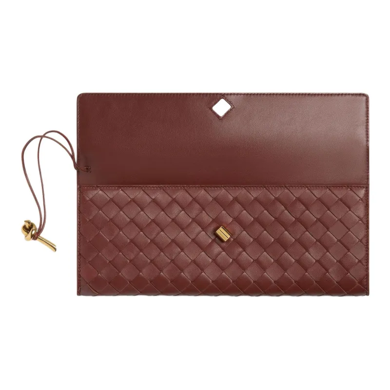 Bottega Veneta Andiamo Series Sheepskin Clutch Women's Sapele Red-2