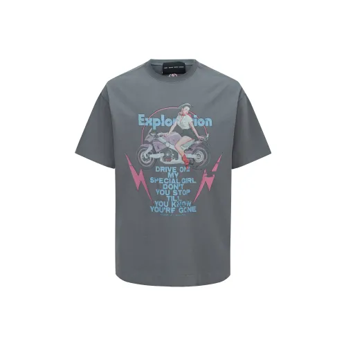 Createexploreexpandconquer Motorcycle Girl-print T-shirt