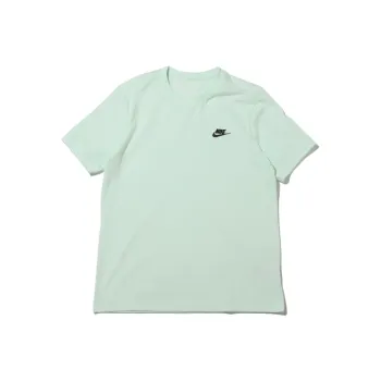 Nike Sportswear Club T Shirt