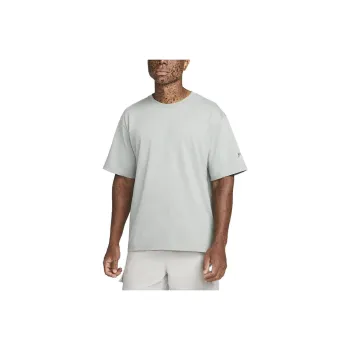 Nike SPORTSWEAR TECH PACK T-Shirts Men Mica Green