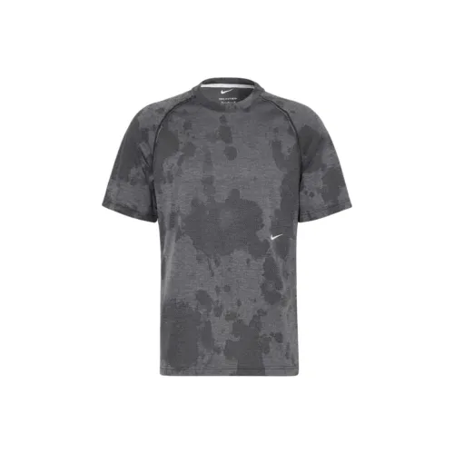 Nike T Shirts Men Gray