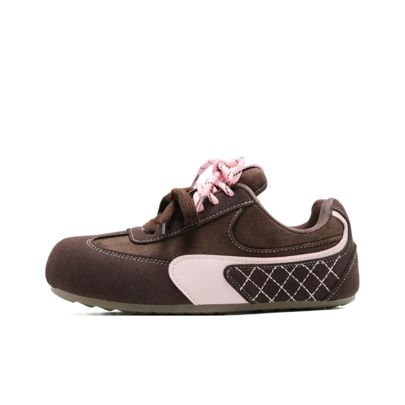 Teddy Bear Collection Slip Resistant, Abrasion Resistant, Lightweight Low Top Casual Shoes Women's-1