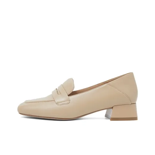COMELY Loafers Women's Tea Apricot