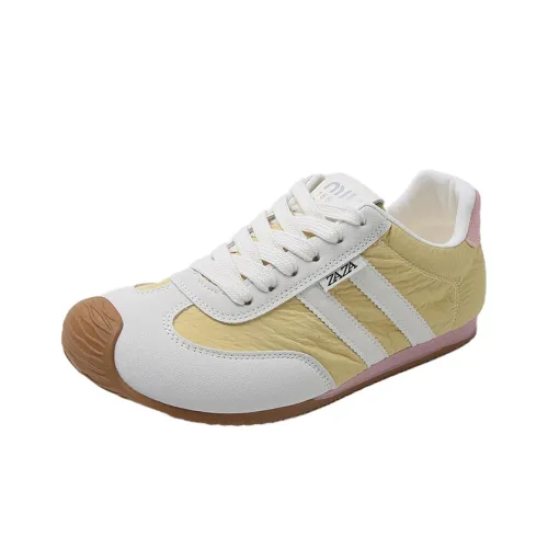 AFJI Low Top Casual Shoes Women's