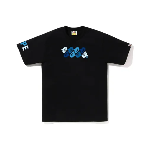 Dieses T-Shirt besteht aus weicher Baumwolle und ist für eine lockere Passform geschnitten