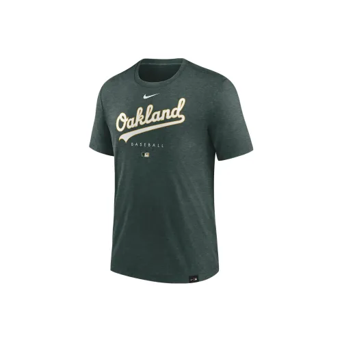 Nike T-Shirts Men Olive