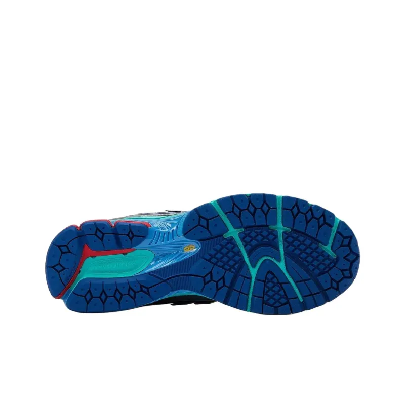 New Balance 1906R Dtlr Moon Sign-4
