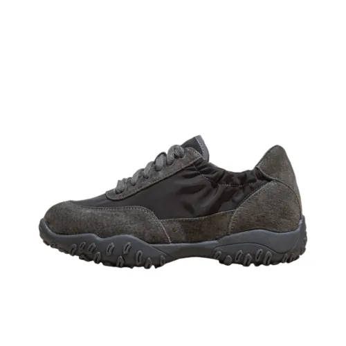Help Low Top Casual Shoes Women's