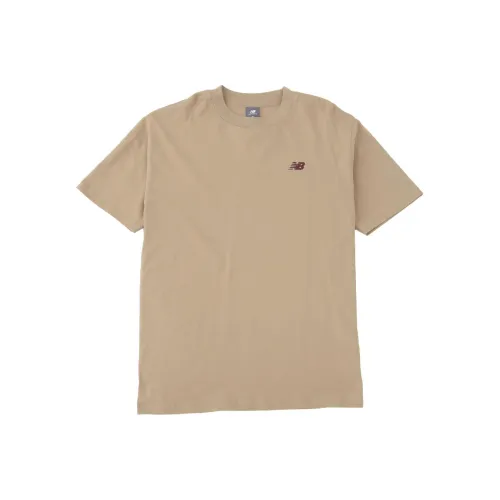 New Balance T Shirt Men
s Khaki