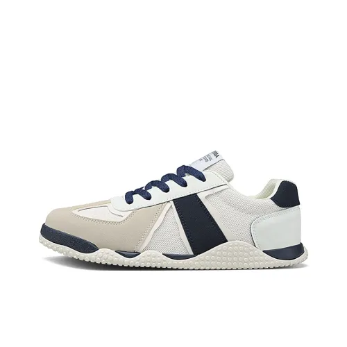 Boogie Bear Low Top Casual Shoes Women's
