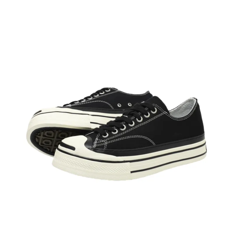 A Fairy Tale Of A Pair Of Shoes Low Top Canvas Shoes Men's Black-2