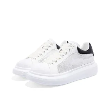 DAPHNE Non slip Lightweight Low Top Skateboard Shoes Women's
