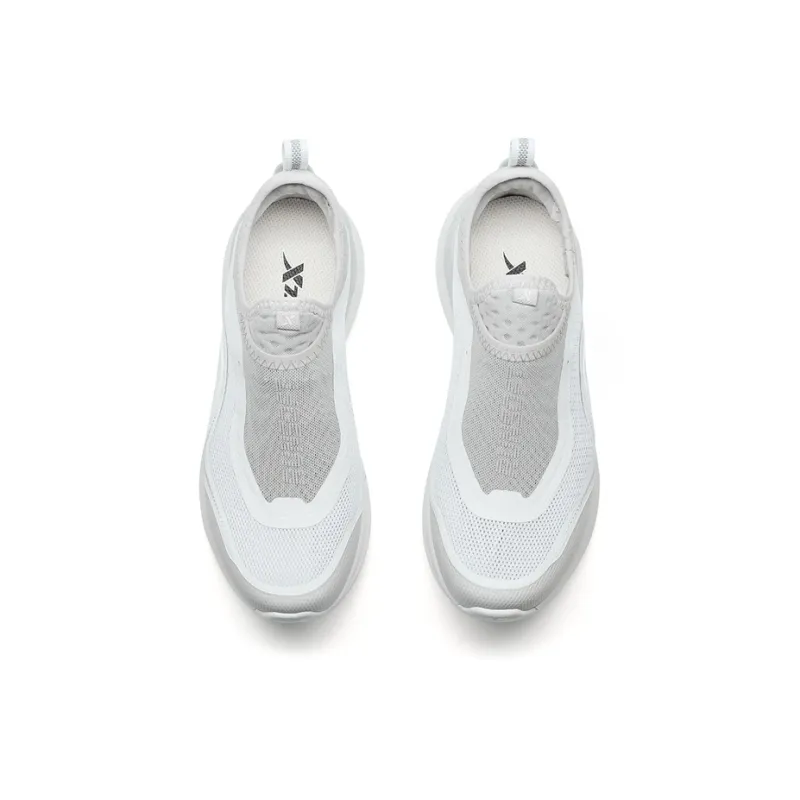 XTEP Soft Cube Breathable And Wear resistant Low Top Casual Running Shoes Women's White Silver-3