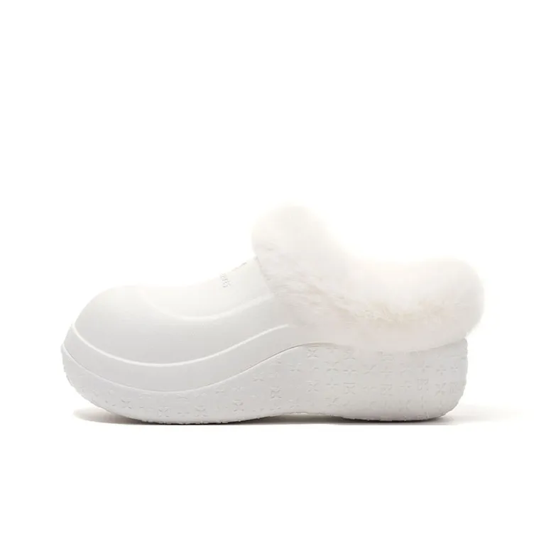 TRAPAR WAVES Closed Toe Slippers Women's White-0