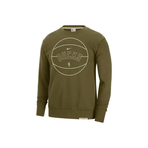Nike T-Shirts Men Olive