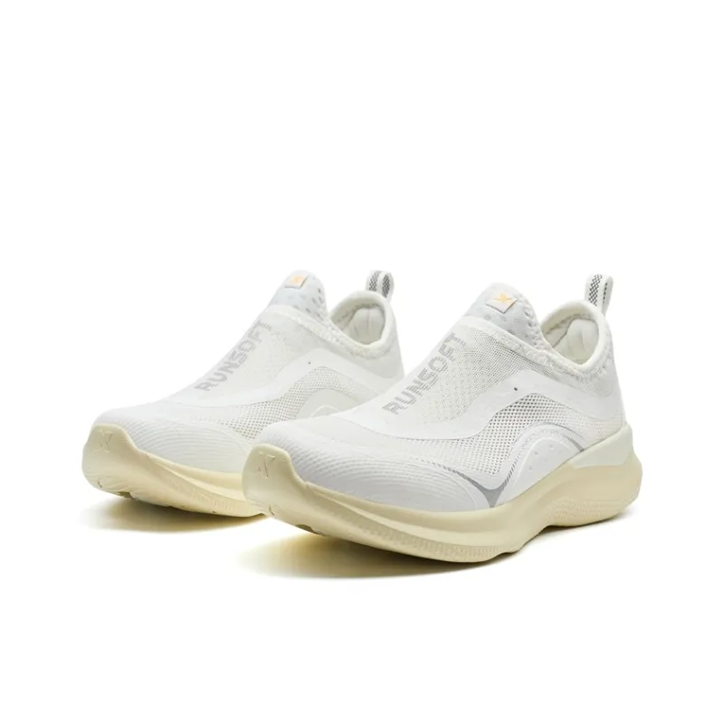 XTEP Soft Cube Breathable Slip Resistant Low Top Casual Running Shoes Women's White-2