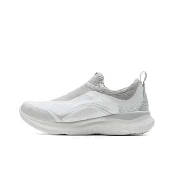 XTEP Soft Cube Breathable And Wear resistant Low Top Casual Running Shoes Women's White Silver
