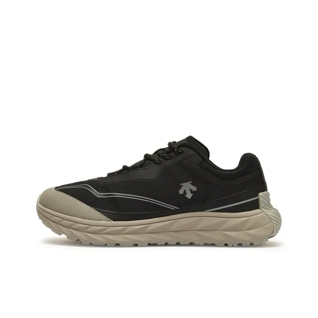 DESCENTE URBAN OUTDOOR Abrasion Resistant Low Top Casual Shoes Unisex Black-0