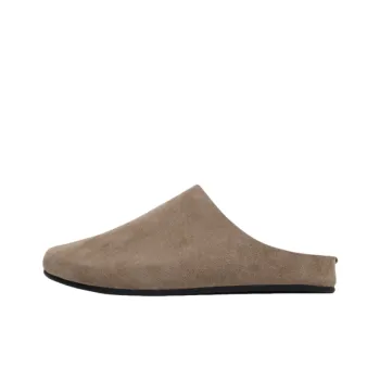A Fairy Tale Of A Pair Of Shoes Rubber Sole Abrasion Resistant Antibacterial Wrap toe Slippers Unisex