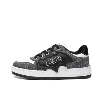 ABIDJAN Bat Star Denim Collection Lightweight And Breathable Low Top Skateboard Shoes Unisex Denim Black