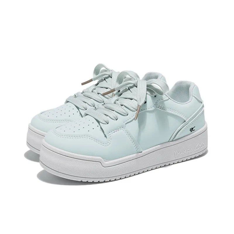 ROBINHOOD Slip Resistant Shock Absorbers With Abrasion Resistant Properties Low Top Skateboard Shoes Women's Box-22