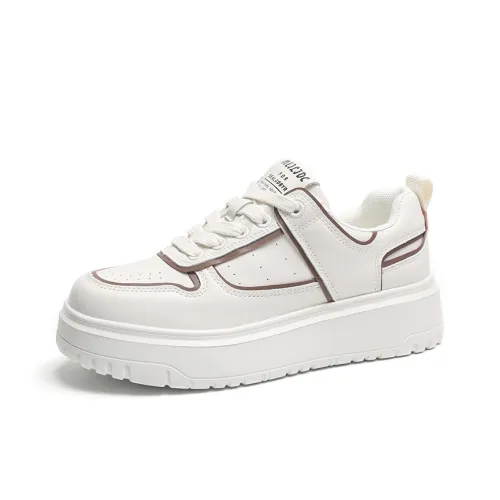 O.L Small White Shoes Low Top Skateboard Shoes Women's