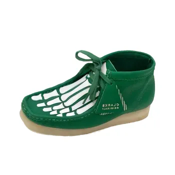 Vandy The Pink x Clarks Originals WALLABEE Ankle Boots Green Women's