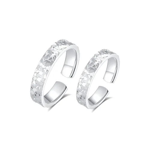 GUCCI Ring With Interlocking G Textured Trim Silver