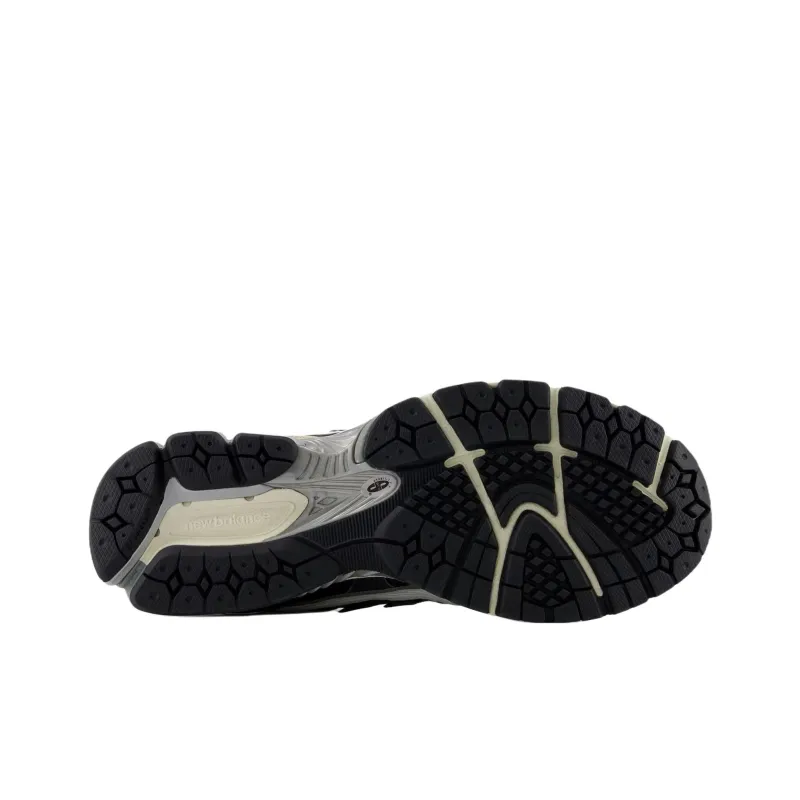 New Balance 1906U Black Sea Salt Magnet-4