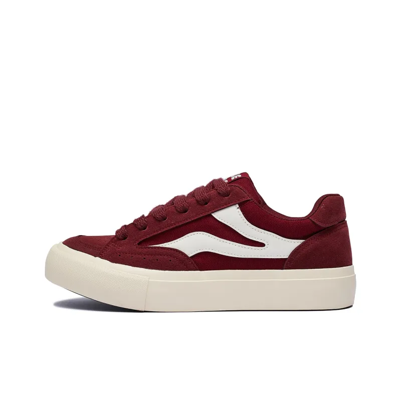 ΛOLUNKΛ Slip Resistant And Breathable Low Top Skateboard Shoes Men's-0