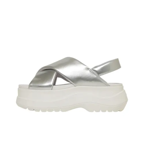Converse CHEWY PC Beach Sandals Women's Silver