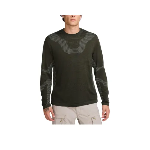 Nike 'Delta River' Dri FIT Adv Long Sleeve Base Layer
