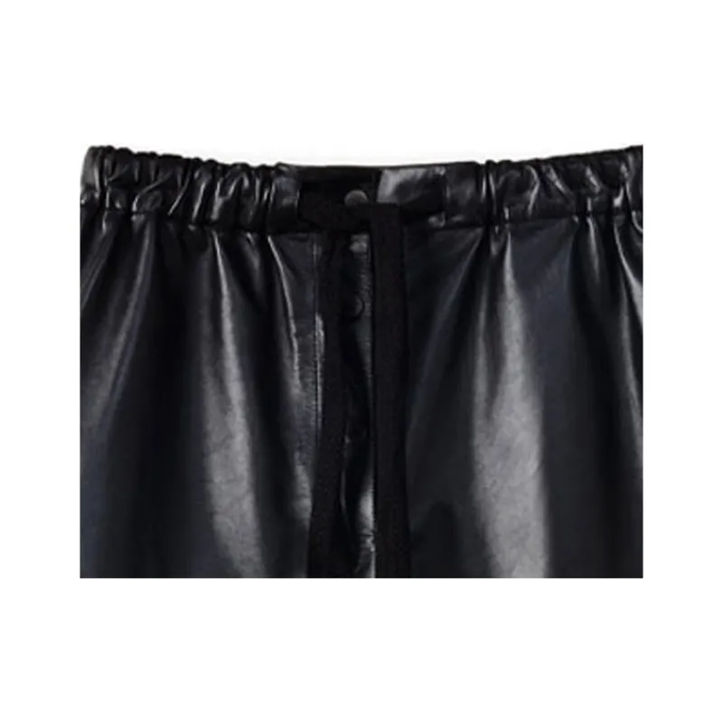 LOEWE Casual Shorts Women's Black-4