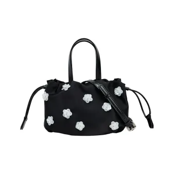 URBAN REVIVO Fabric Crossbody Bag, Handbag Trumpets Women's Black/Raw White
