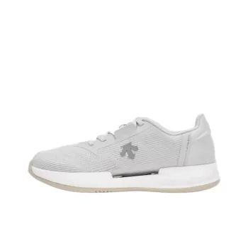 DESCENTE TRAINING Low Top Training Shoes Women's Gray