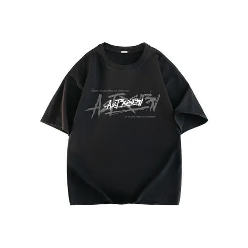 Hoodies & Sweatshirts